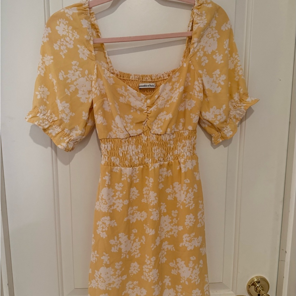 Abercrombie & Fitch Yellow Floral Puff Sleeve Mini Dress – Perfect Condition